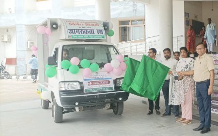 विश्व तम्बाकू नियंत्रण कार्यक्रम के अंतर्गत जागरुकता रथ को हरी झंडी दिखाकर किया गया रवाना।