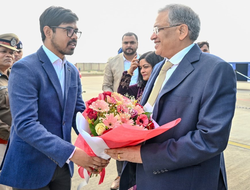 मुख्य निर्वाचन आयुक्त श्री ज्ञानेश कुमार पहुंचे देवघर, दो  दिवसीय प्रवास के दौरान करेंगें बाबा बैद्यनाथ का दर्शन एवं मिलेंगे बीएलओ से